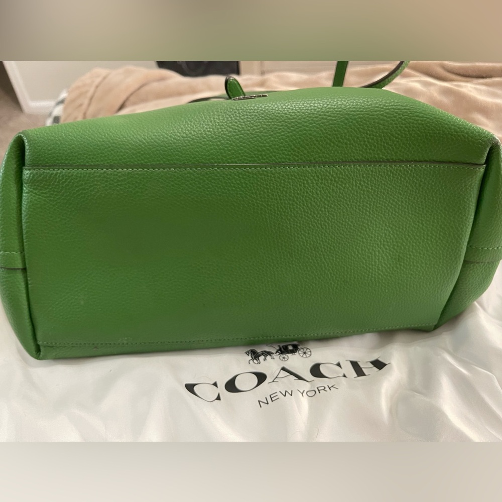 Coach Vibrant Green Leather Tote - Picture 2 of 4